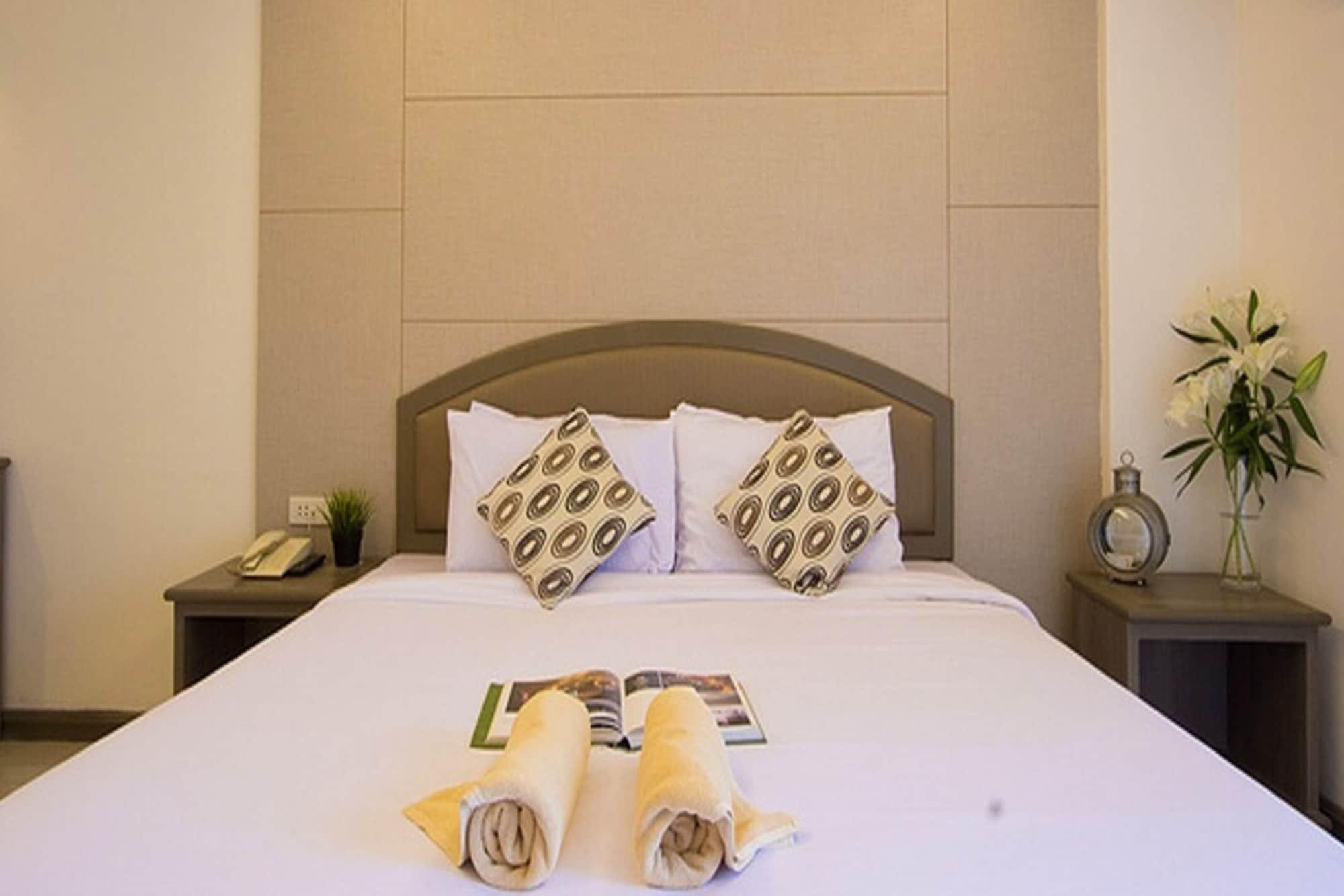 Lee Garden Bangkok Hotel Exterior photo
